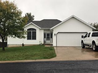 1117 Tyler Dr, Lebanon, MO 65536