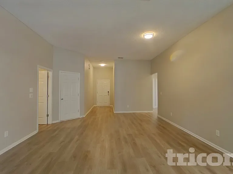 15180 Bareback Dr — Photo 3