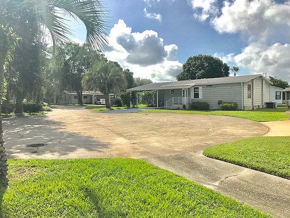 3rd image of 400 Whisper Oaks Dr