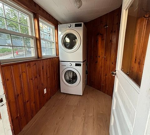 3rd image of 28 Elsie St #2