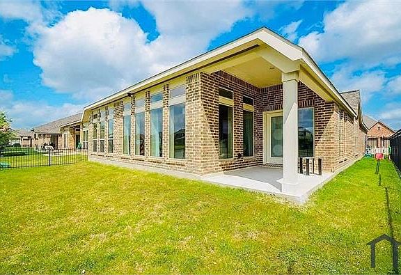 3rd image of 26303 Serenity Oaks Dr