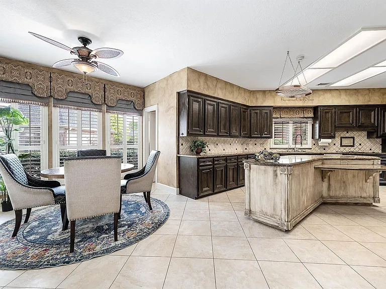 3702 Belle Grove Ln — Photo 15