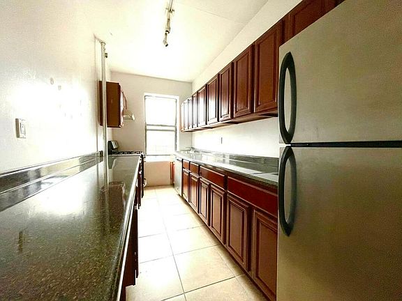 3rd image of 436 Eastern Pkwy APT 6E
