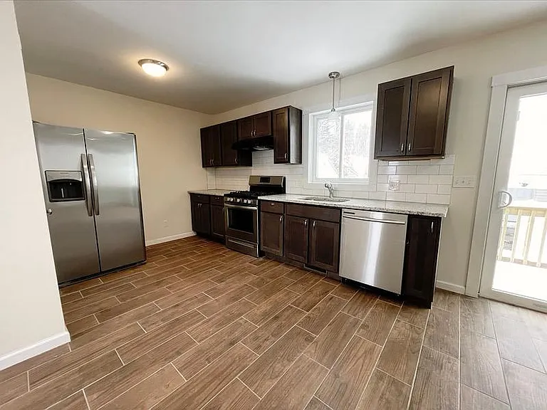 132 Gold St #2 — Photo 13