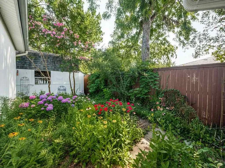 3032 Hollandale Ln — Photo 25