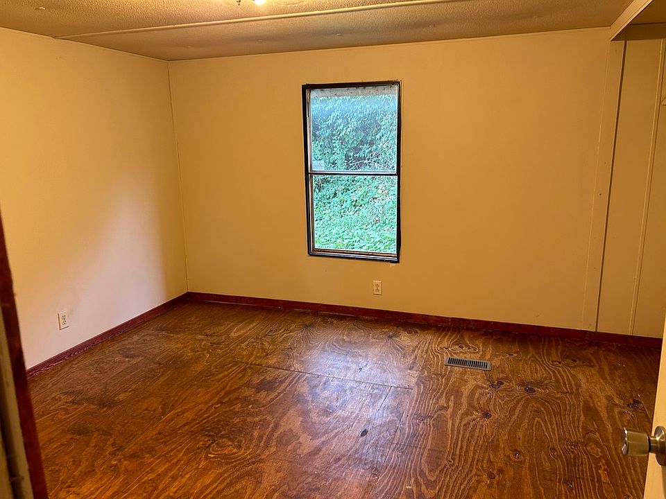 2nd image of 63 Park Dr