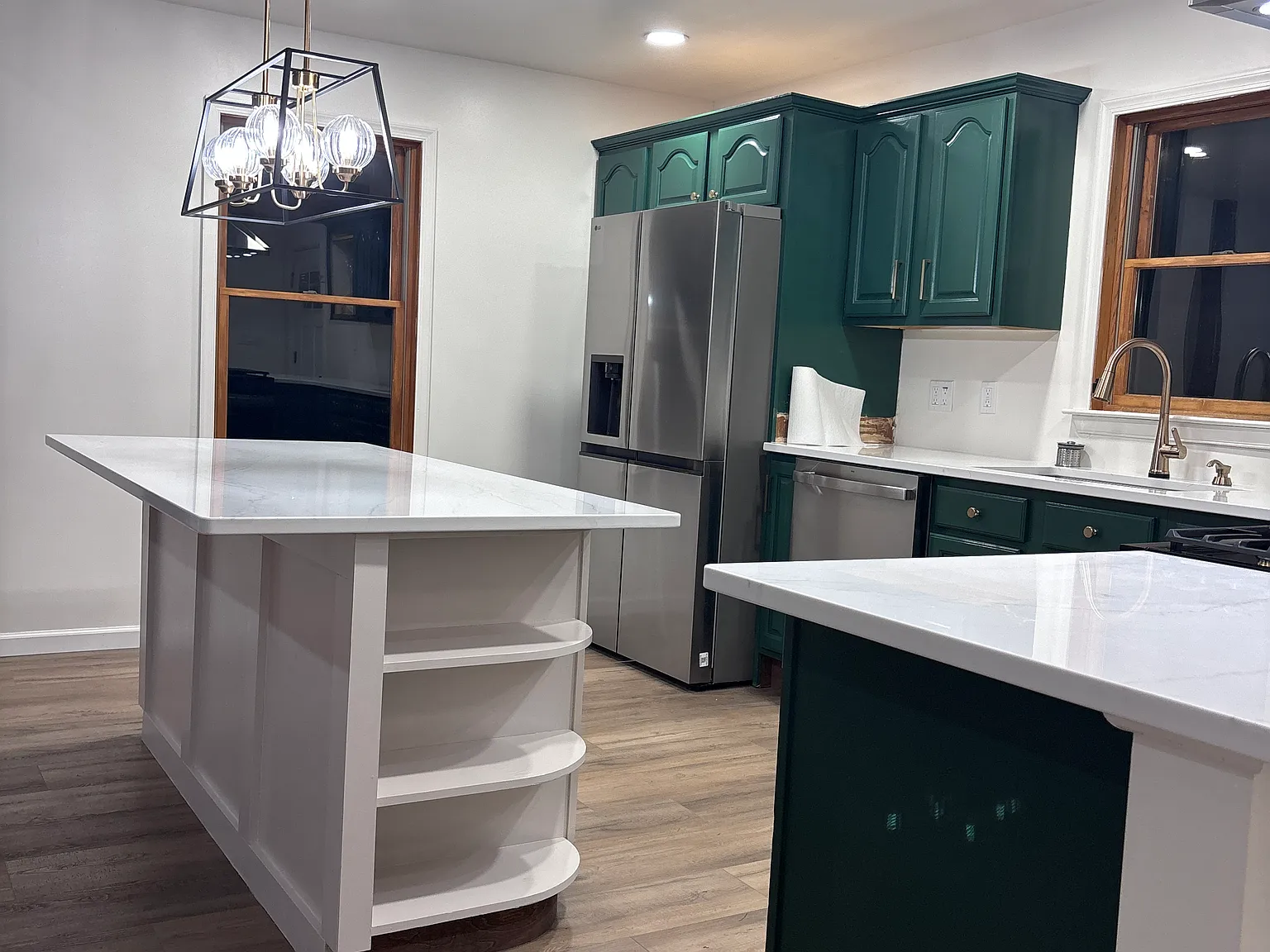 4 bed, 2595 sqft, $3,900 — Photo 4