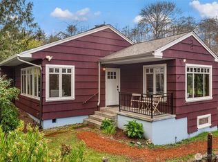 11305 103rd Avenue SW, Vashon, WA 98070