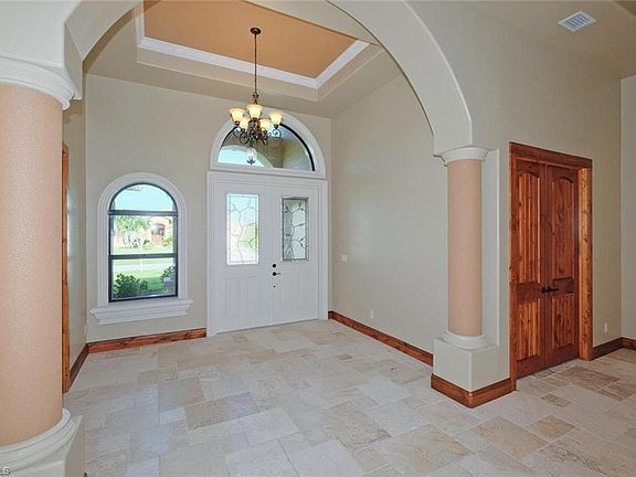 5th image of 4129 SW 27th Pl