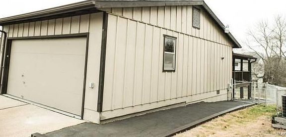 2nd image of 1776 Dandridge Ln