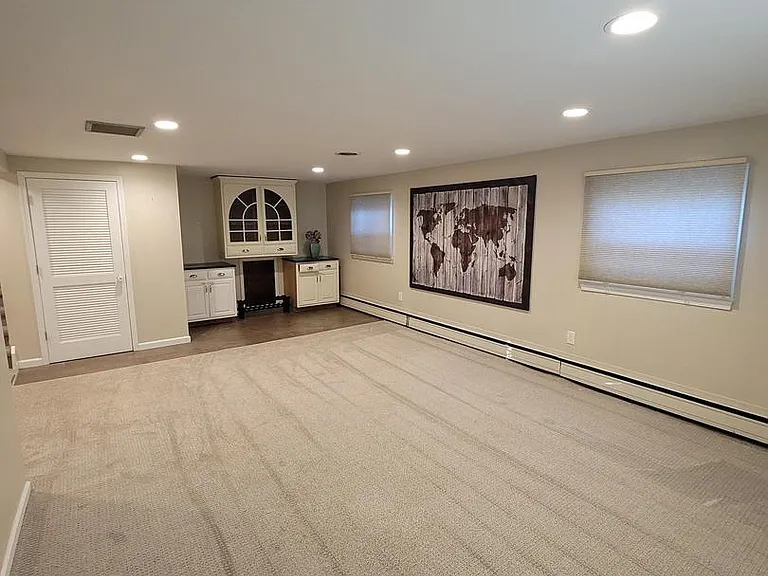 300 Adams Rd — Photo 13