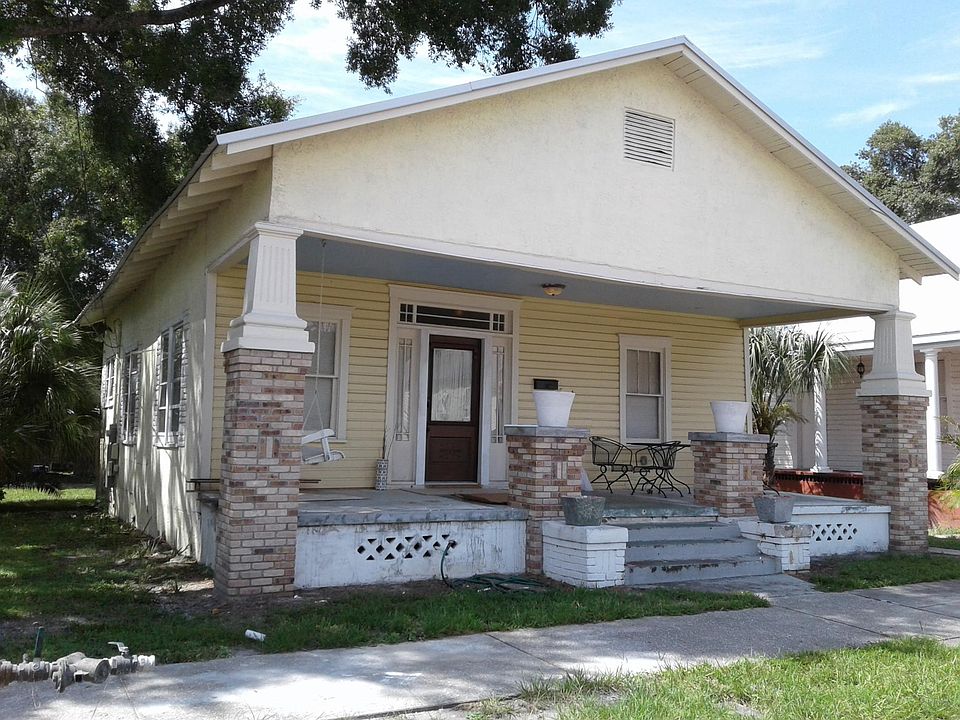 1st image of 2221 E 11th Ave