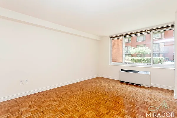 Rented by Mirador Real Estate | media 9