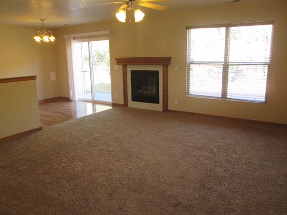 2nd image of 2506 Deerfield Blvd