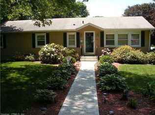 210 Old Salem Rd, Norwich, CT 06360