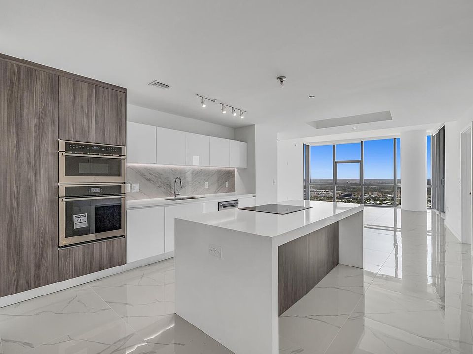 1st image of 851 NE 1st Ave #4802AB