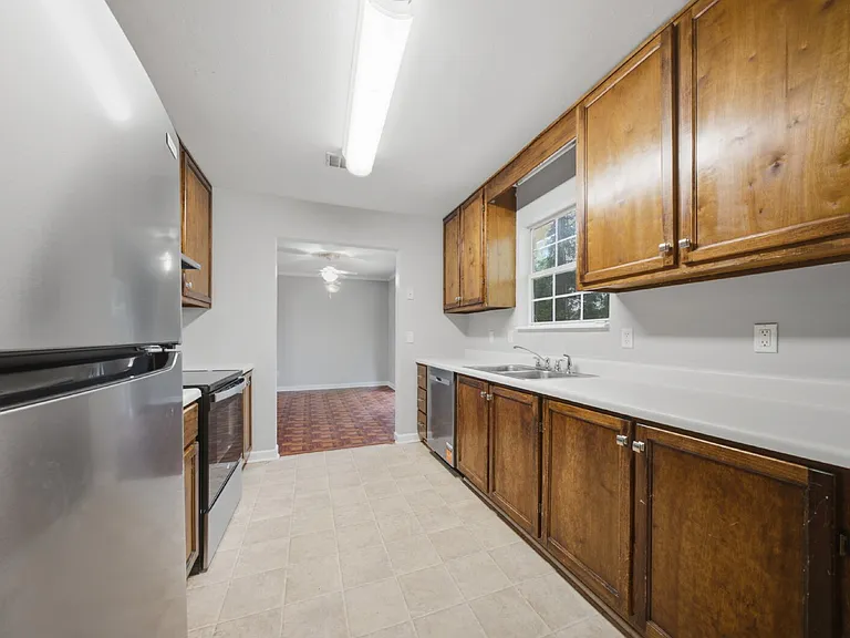 4800 Leah Ln — Photo 28