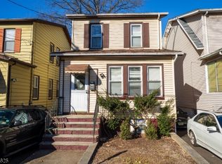 55 Rutgers St, Irvington, NJ 07111