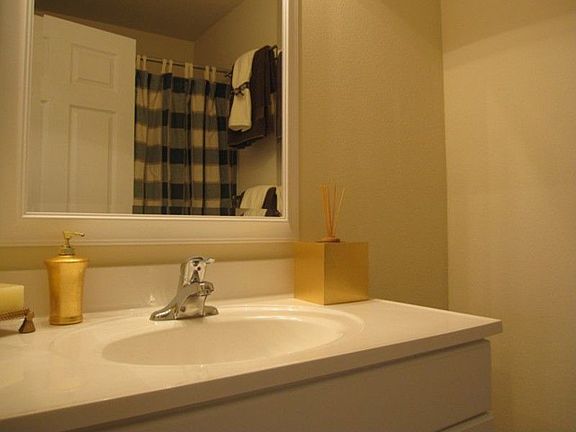 5th image of N110W16906 Ashbury Ln APT 5