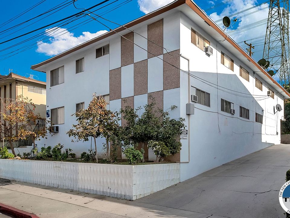 1st image of 712 Via Altamira APT 4