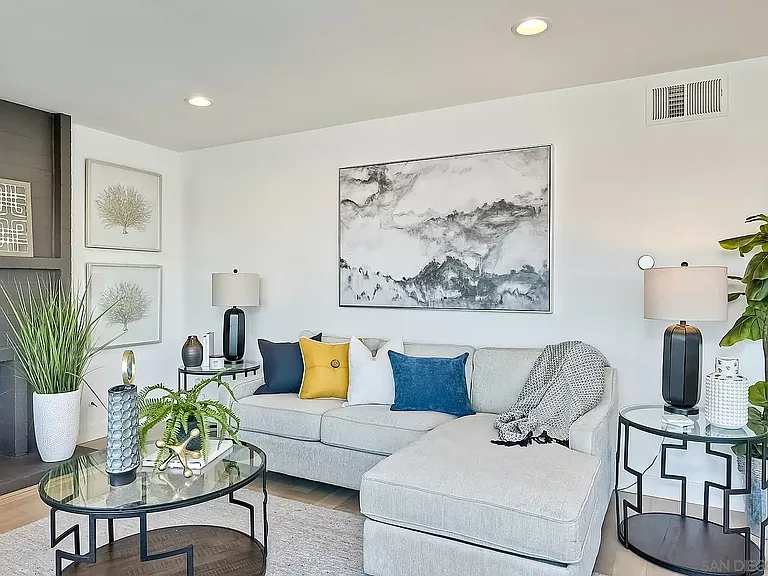2722 La Golondrina St — Photo 17