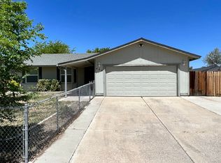 484 Sierra St, Fernley, NV 89408