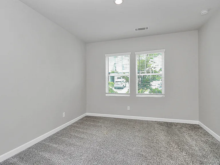 2606 Greenmarket Dr — Photo 9