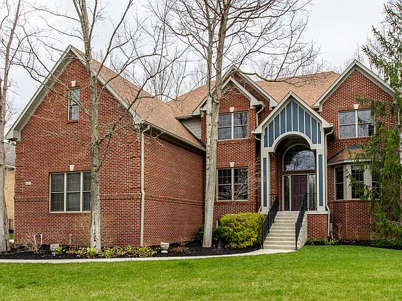 2nd image of 6535 Royal Oakland Pl