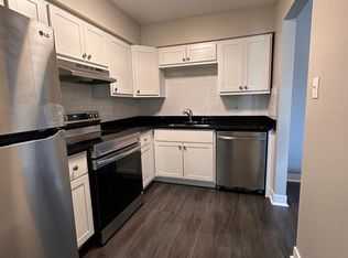 9744 5th St APT 9, Highland, IN 46322