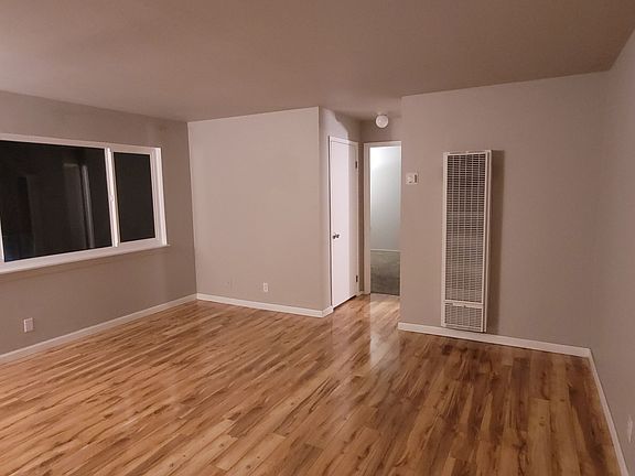 2nd image of 707 Bidwell St APT 4