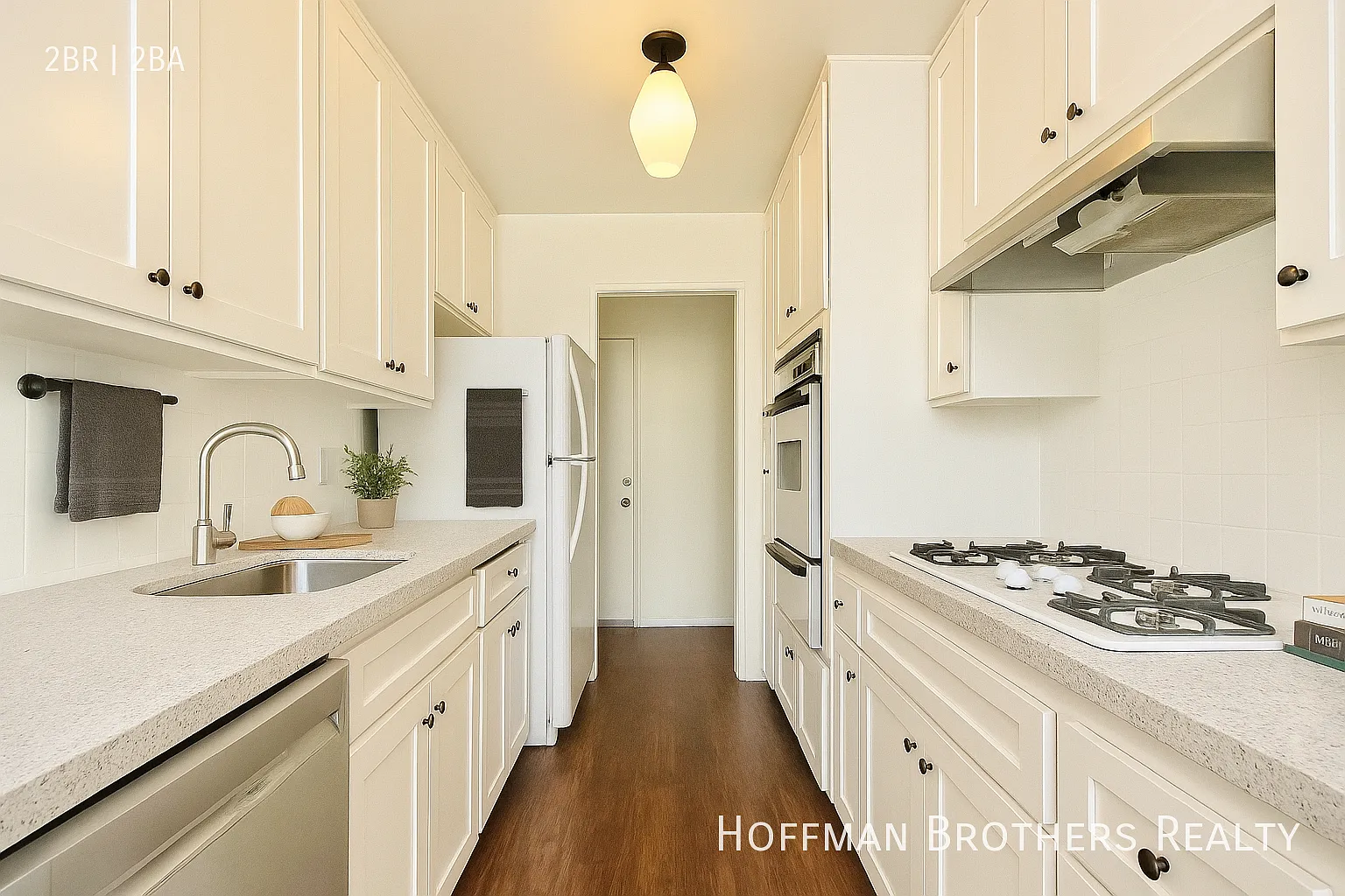 1030 S Wooster St Los Angeles, CA 90035 — Photo 2