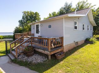 7976 Kellogg Rd, Winneconne, WI 54986