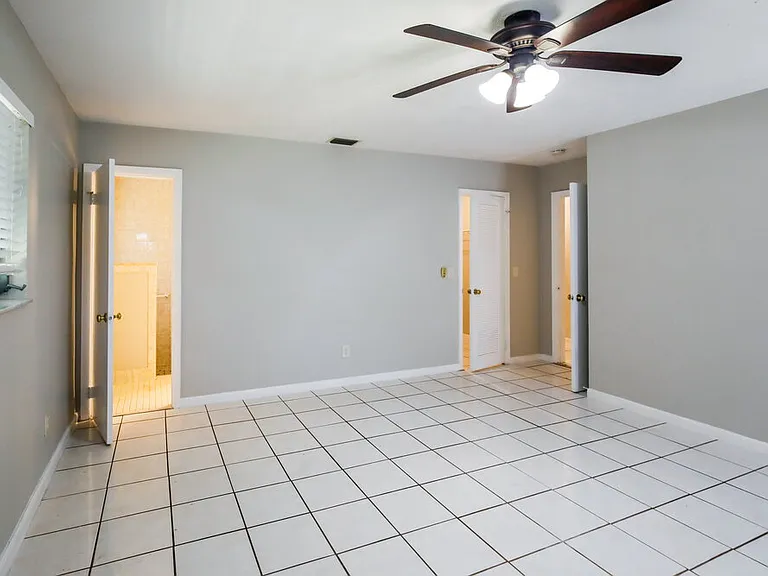 5525 SW 118th Ave — Photo 11