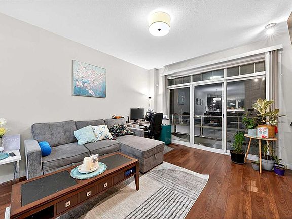 4th image of 156 S Skyview Ranch Rd NE