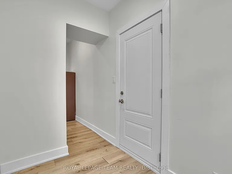 531 McLeod St #A — Photo 17