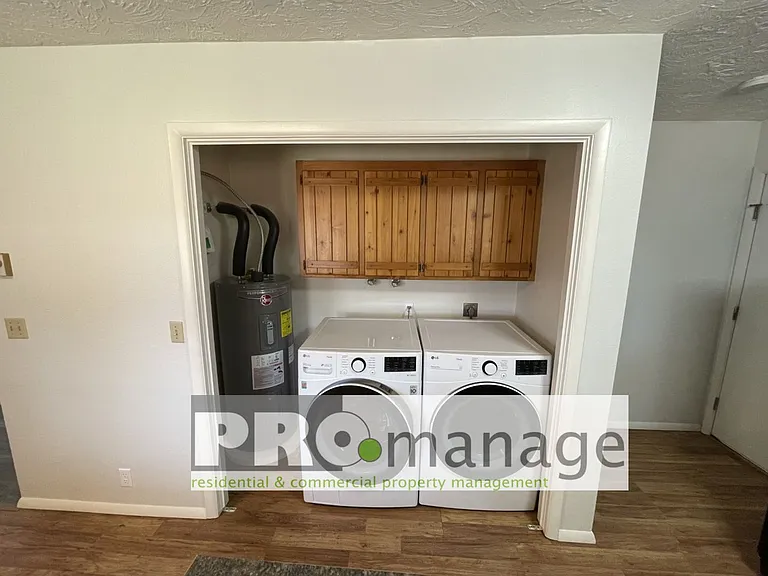 220 N Ladino Dr — Photo 13