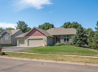719 Eastridge Dr, Northfield, MN 55057