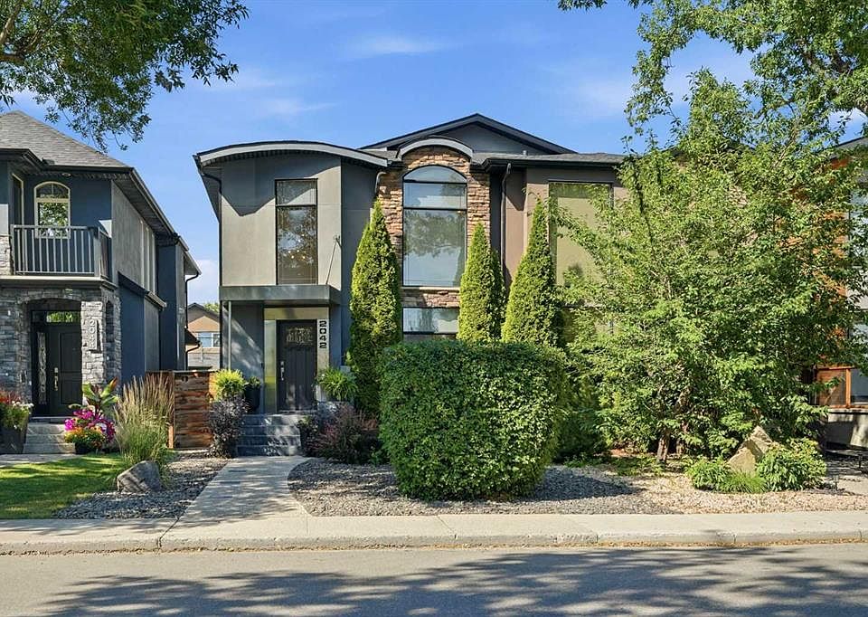 1st image of 2042 S 49th Ave SW