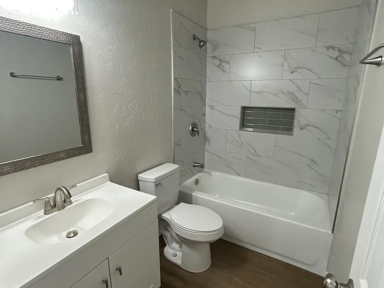 711 W Hill St #1 — Photo 10