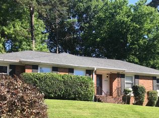6918 Woodstock Dr, Charlotte, NC 28210