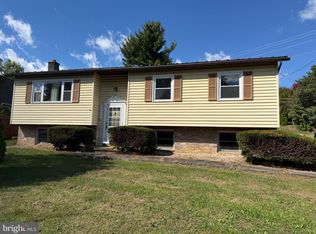 2677 Williamsburg Cir, Chambersburg, PA 17202
