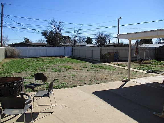 3rd image of 3903 Roosevelt Dr