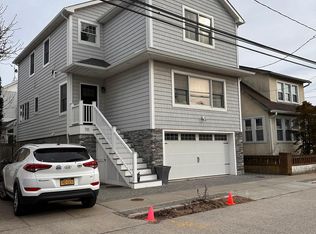 70 Baldwin Ave, Point Lookout, NY 11569