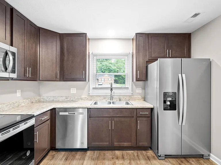 Darlene Dr - 147 — Photo 11