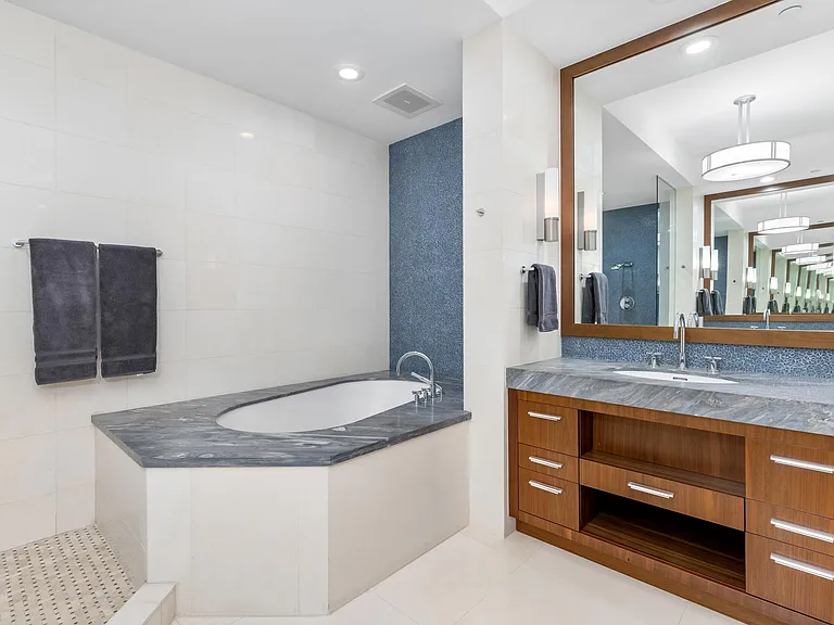 1000 S Ocean Blvd #110 — Photo 42