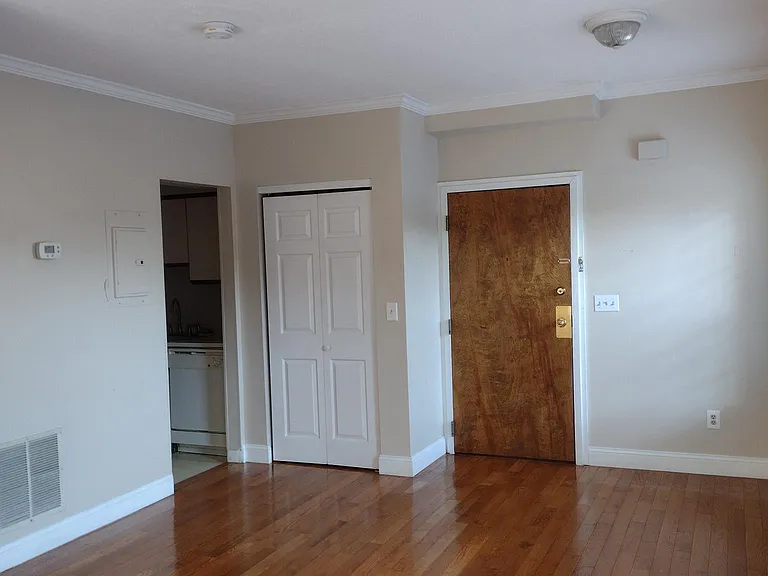 197 Yantic St #2 — Photo 9