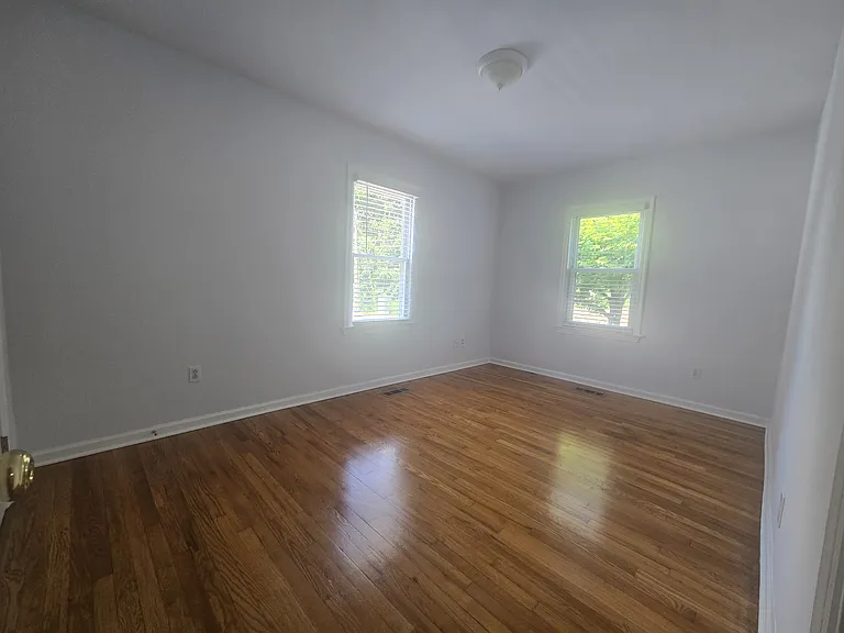 Bedford St — Photo 5