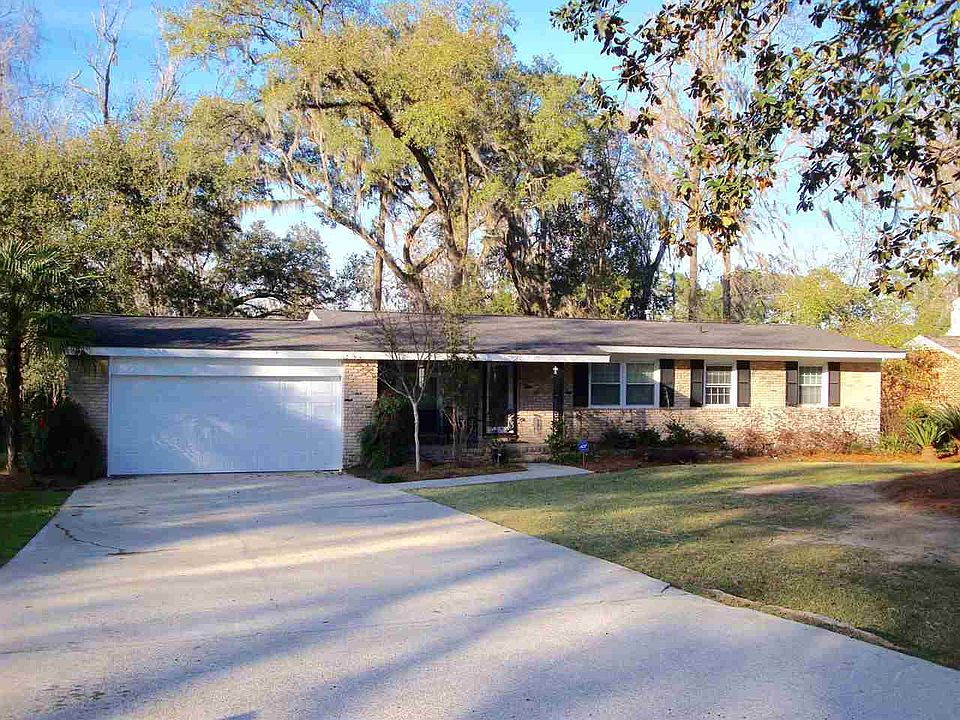 1st image of 2404 Delgado Dr