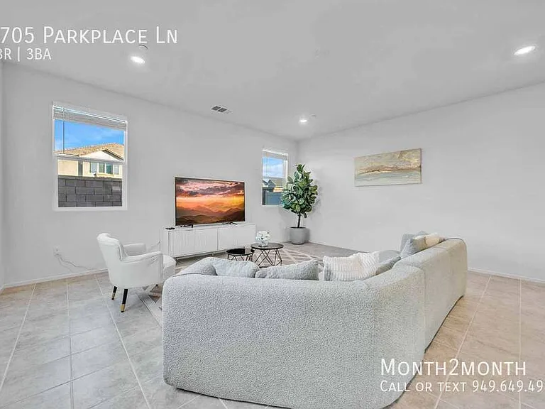 1705 Parkplace Ln — Photo 3