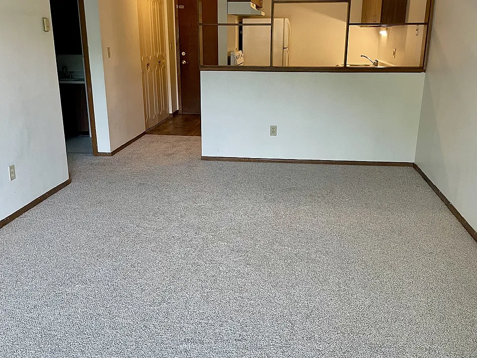 Hall Avenue Apartments